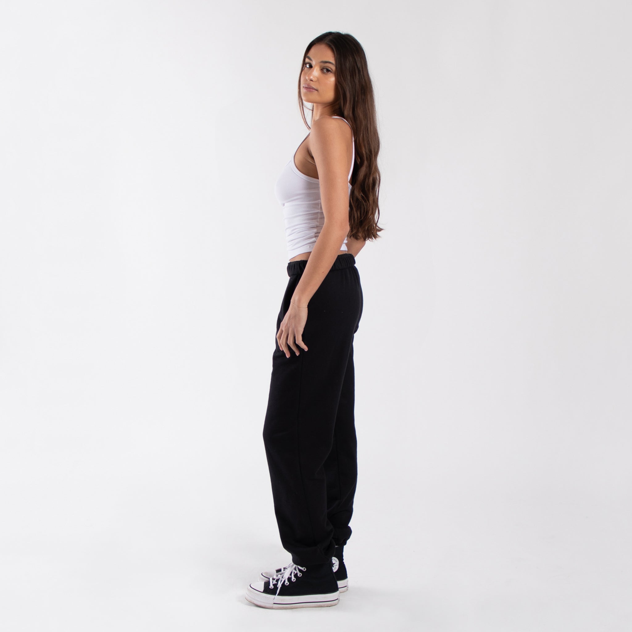 Cropped Tank Top — Basic Essential