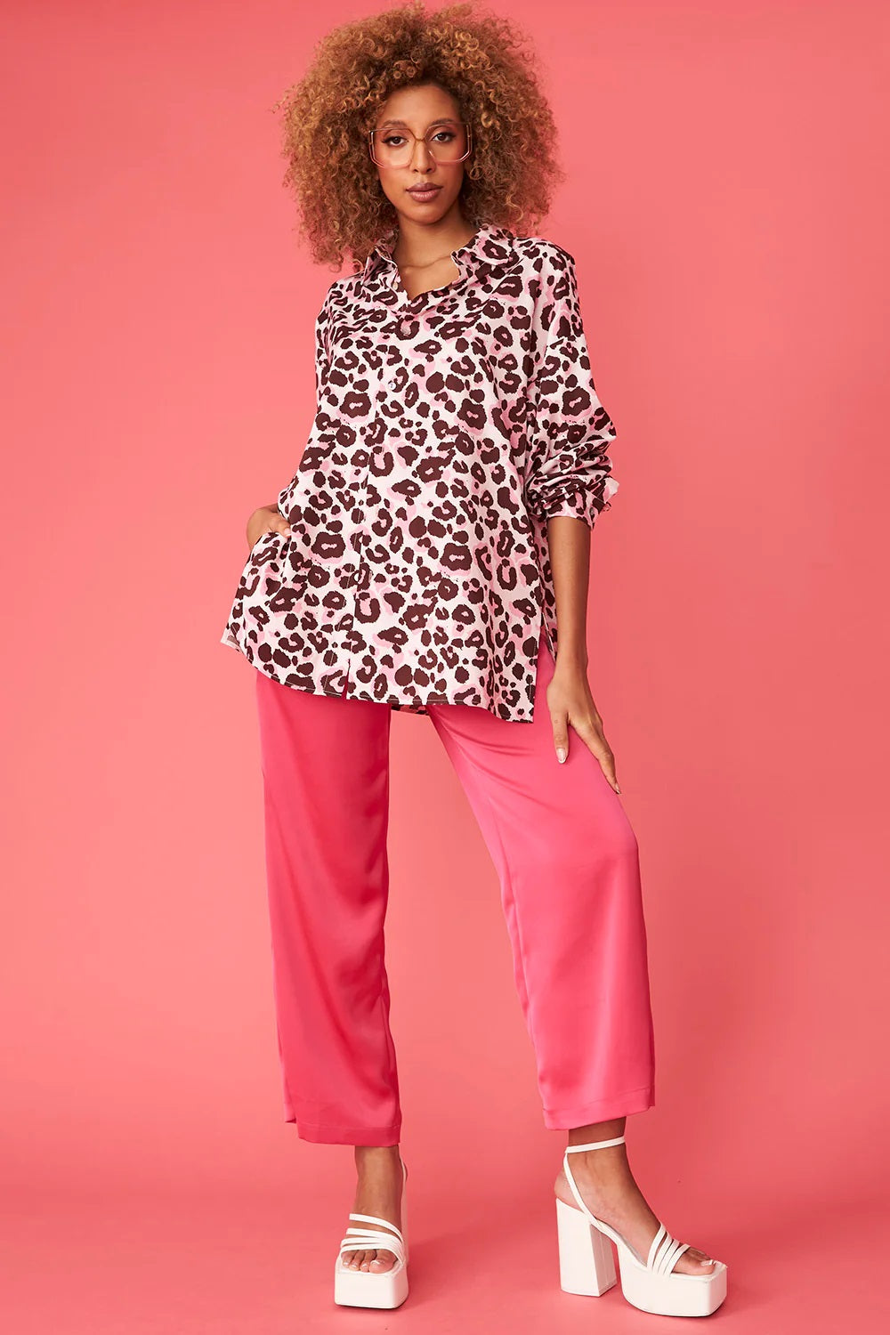 Seidenhemd Leopardenmuster — Rosa & Wild