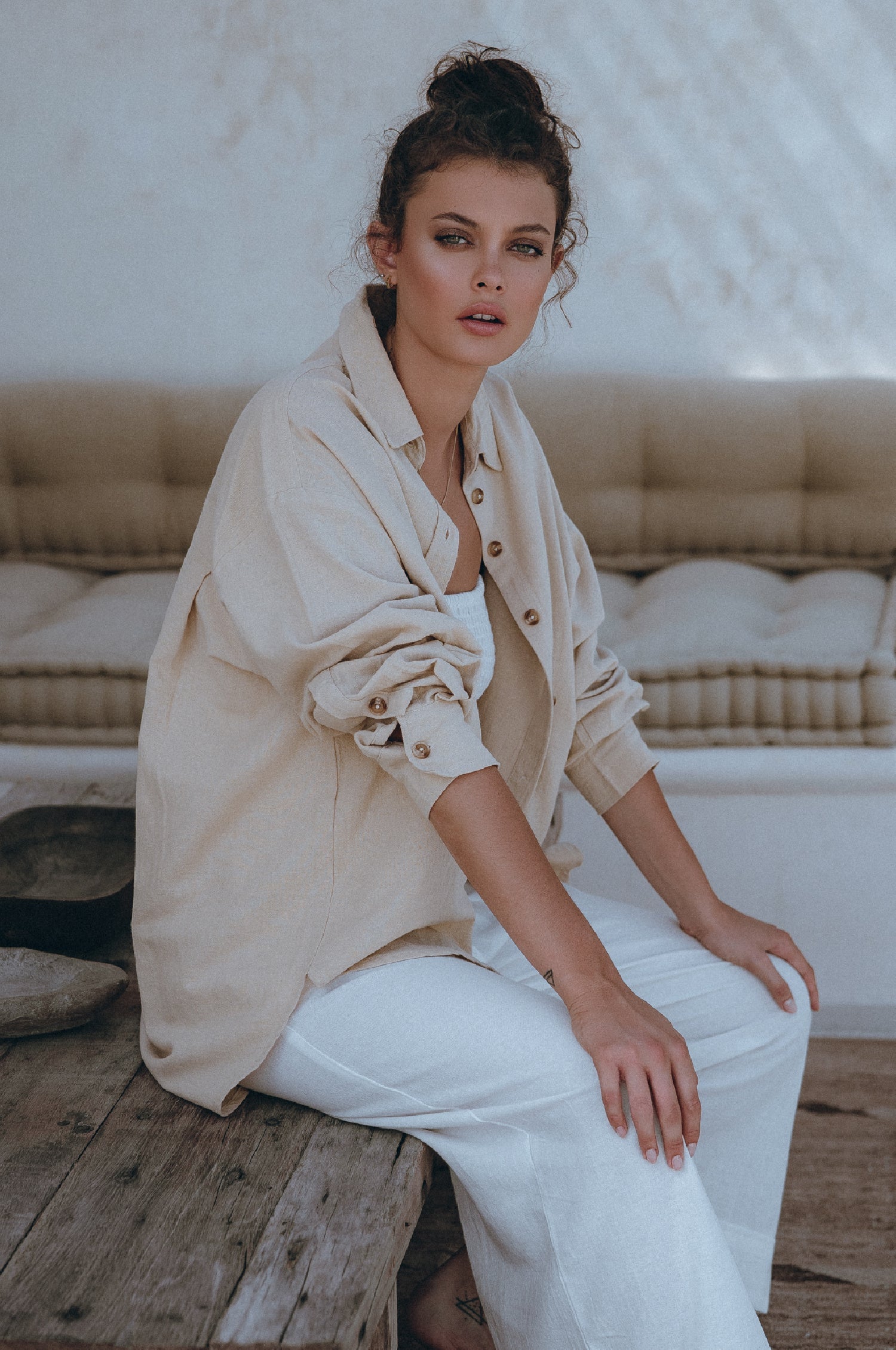 Oversized Leinenhemd — Zeitlose Weite